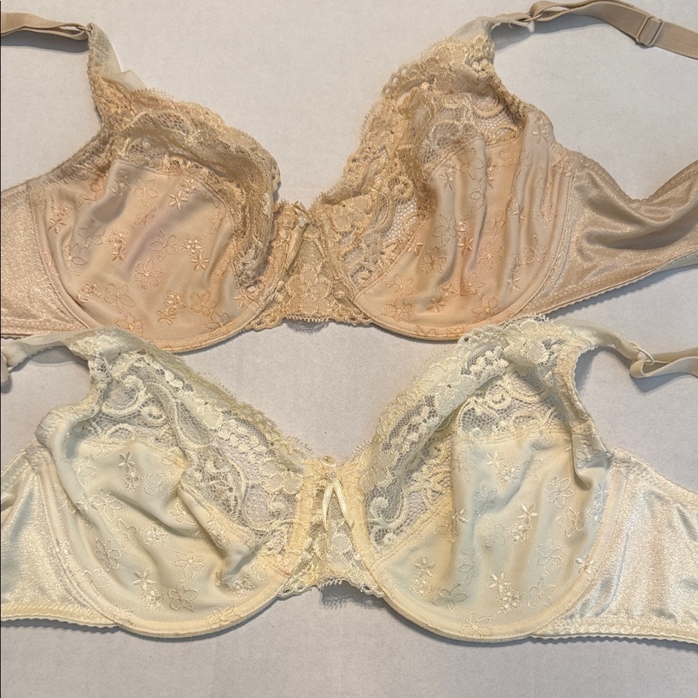 Wacoal Vintage Women's BUNDLE of 2 Cream and Nude Embroidered Lace Bras Size 36C